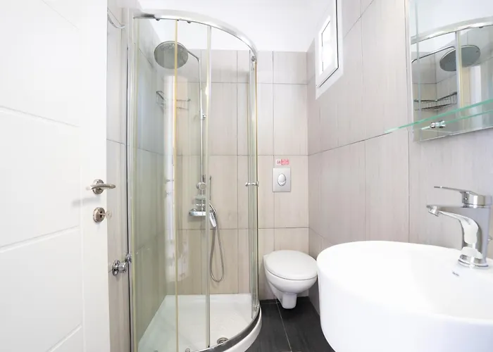 ホテル Anna's Place イラクリア