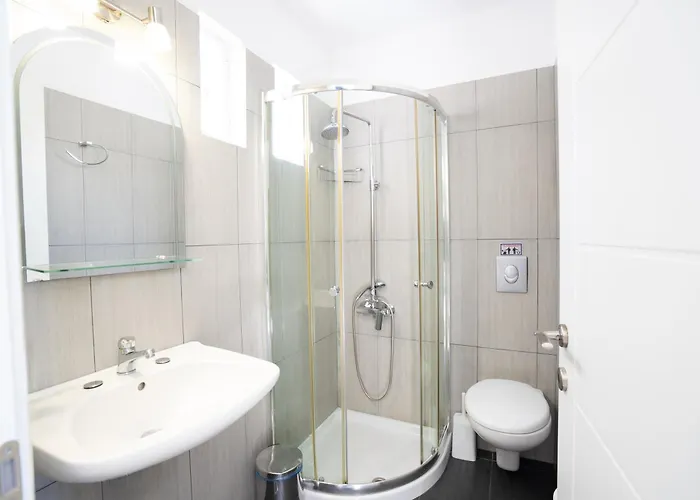 Anna's Place イラクリア