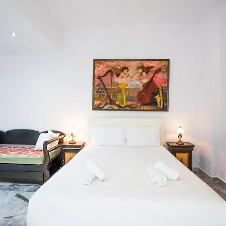 Anna's Place Hotel